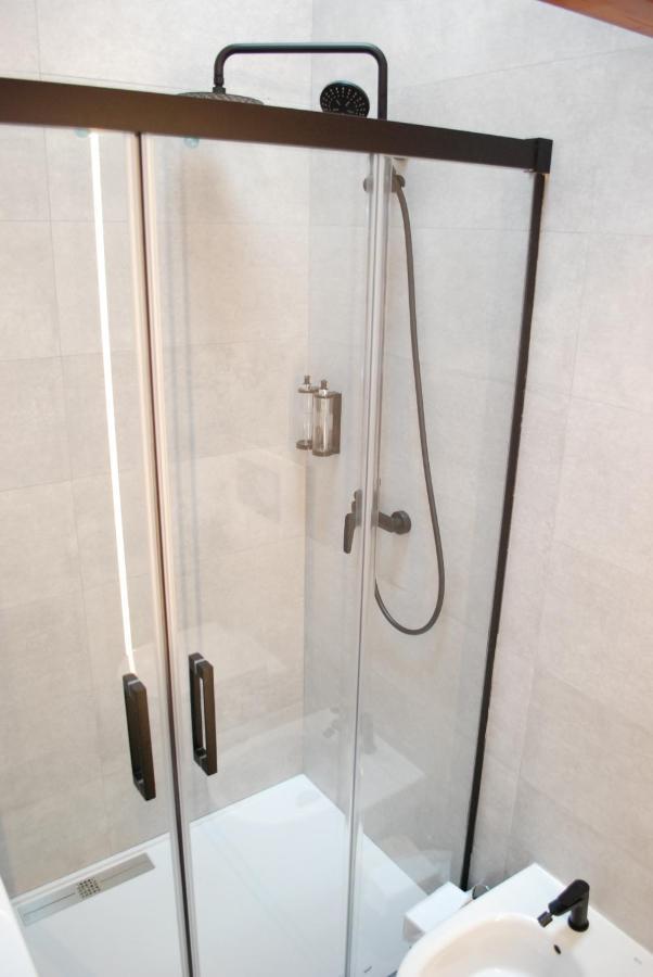 לאון Altar Suites Cano Badillo מראה חיצוני תמונה